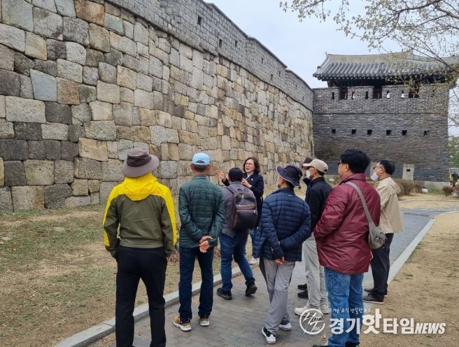 수원화성 성곽 전체 구간을 걸어볼까?