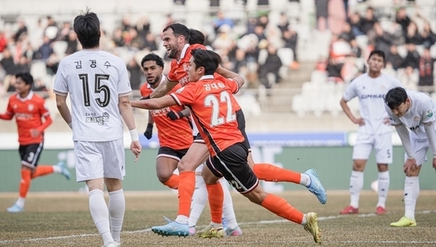 화성FC 2026 K리그2 첫 홈경기, 김해FC 상대로 2대0 승리