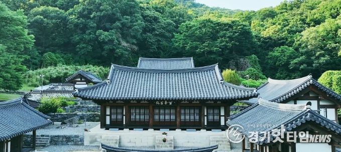 설봉서원, 오현(五賢)을 기리는 추향제 봉행