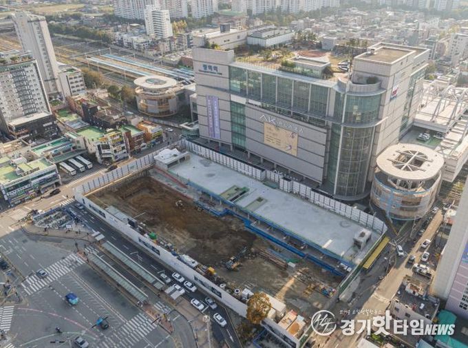 공사 진행 중인 평택역 앞 모습