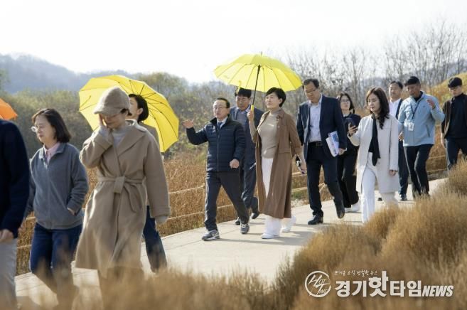 연천군, 경기도의회 의원 ‘임진강 댑싸리 정원’ 현지 확인