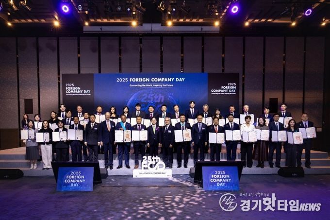 크라운월드와이드 제공