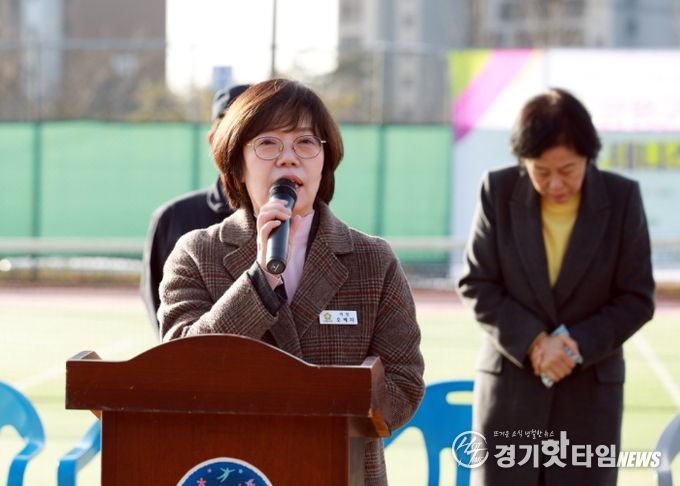 오혜자 의장이 축사를 하고 있다.