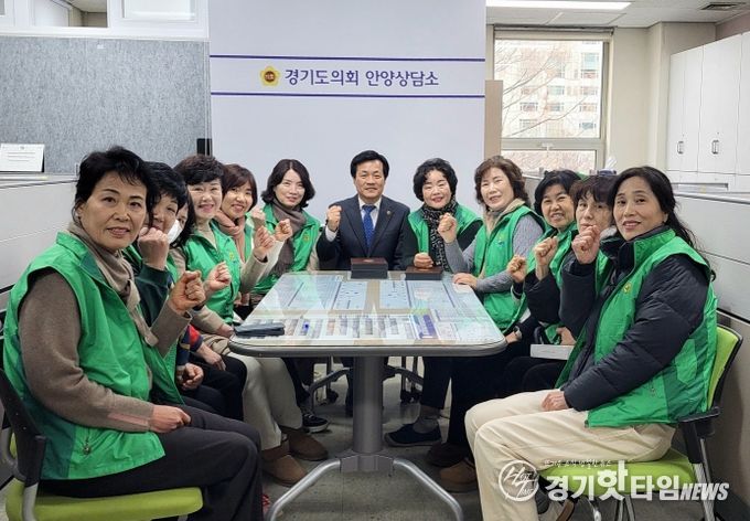 문형근 위원장,