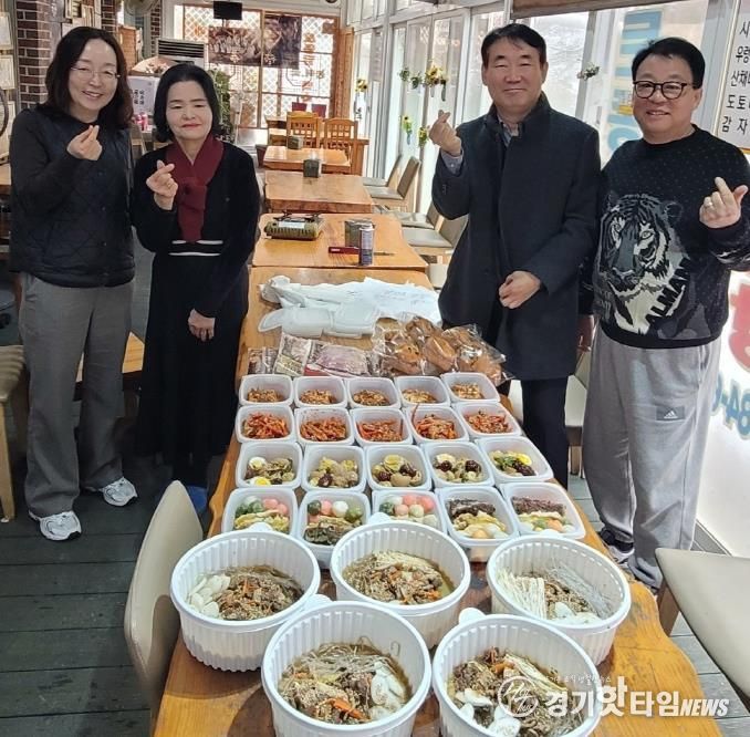 포천시 영북면 바위식당·㈜작은행복, 취약계층 5가구에 따뜻한 식사 나눔