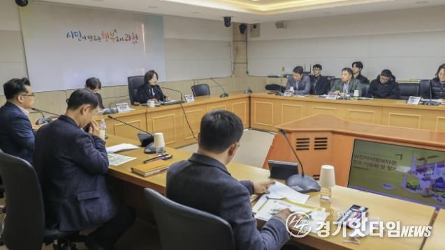 과천시, 지식정보타운 2026년 상반기 중 전봇대 철거 마무리 총력…관계기관 대책회의 개최