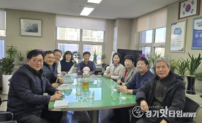 부천시는 지난 13일 관내 재개발·재건축사업을 이끄는 조합장 및 추진위원장을 초청해 간담회를 열었다.