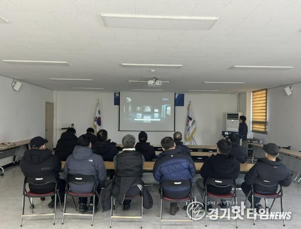 월롱청사 3층 회의실에서 진행된 기간제 근로자 안전운전 교육