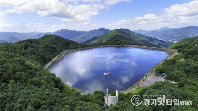 백두산 천지 가평 호명호수… 봄철 기지개 '재개장'