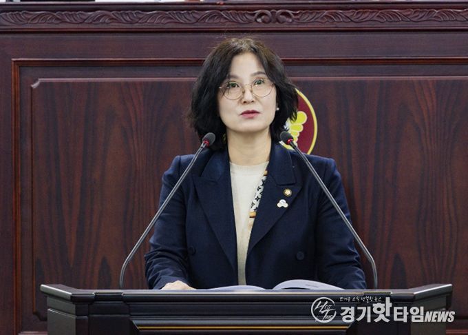 화성특례시의회 배현경 의원이 제249회 임시회 제1차 본회의에서 5분 자유발언을 하고 있다.