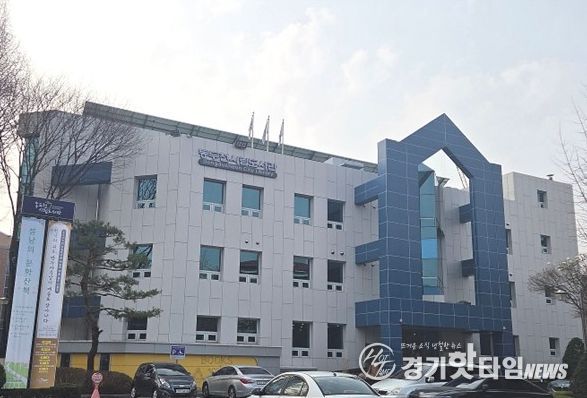 동두천시, 시니어가 전하는 따뜻한 책 이야기 '은빛독서나눔' 운영