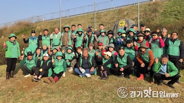 용문면 새마을회 꽃 심기 봉사활동